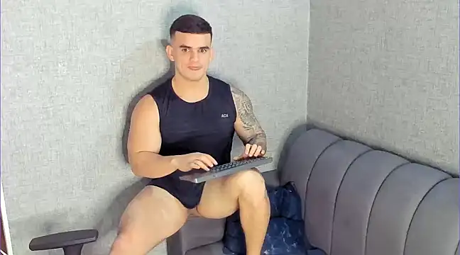 Snapshot of Ricardogo19 chatting on January 2025 07:32:02 AM Ricardogo19 online show from January 2025 07:32:02 AM