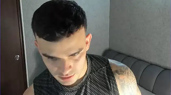 Snapshot of Ricardogo19 chatting on January 2025 11:24:01 PM Ricardogo19 online show from January 2025 11:24:01 PM