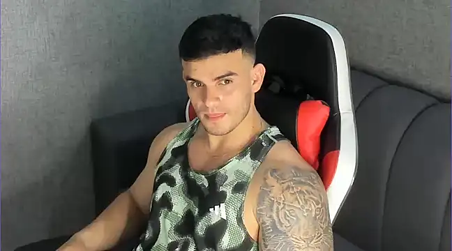 Snapshot of Ricardogo19 chatting on February 2025 10:45:01 PM Ricardogo19 online show from February 2025 10:45:01 PM