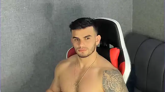 Snapshot of Ricardogo19 chatting on February 2025 08:22:01 PM Ricardogo19 online show from February 2025 08:22:01 PM