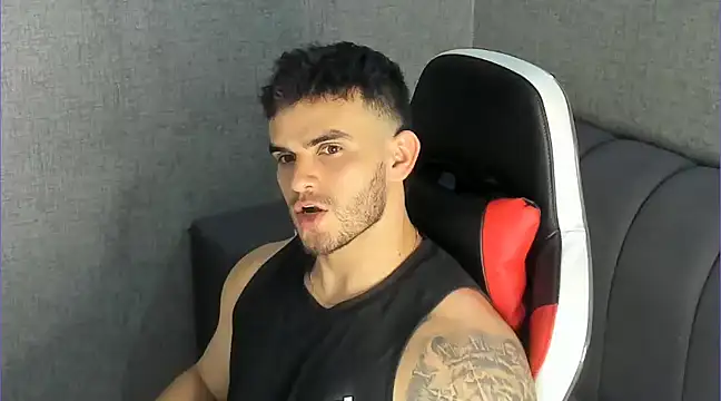 Snapshot of Ricardogo19 chatting on February 2025 08:58:01 PM Ricardogo19 online show from February 2025 08:58:01 PM