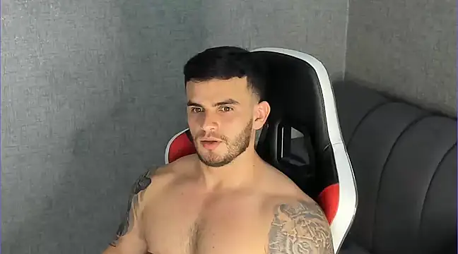 Snapshot of Ricardogo19 chatting on February 2025 06:53:01 PM Ricardogo19 online show from February 2025 06:53:01 PM