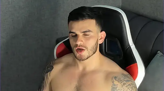 Snapshot of Ricardogo19 chatting on February 2025 02:48:02 AM Ricardogo19 online show from February 2025 02:48:02 AM