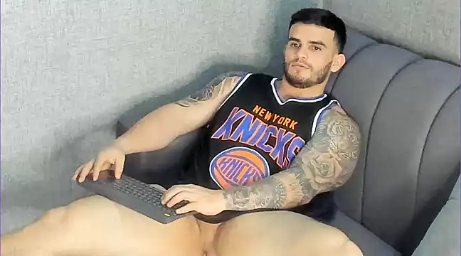 Snapshot of Ricardogo19 chatting on February 2025 10:20:02 PM Ricardogo19 online show from February 2025 10:20:02 PM