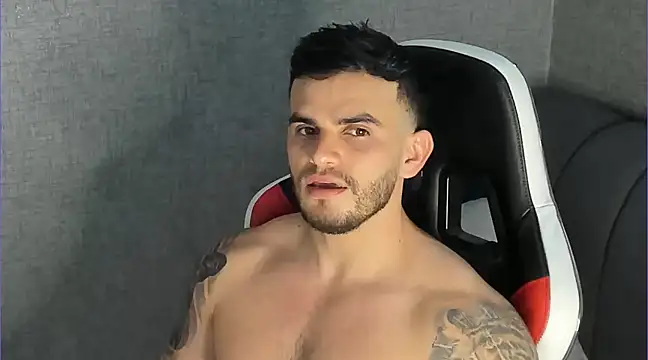 Snapshot of Ricardogo19 chatting on February 2025 10:39:02 PM Ricardogo19 online show from February 2025 10:39:02 PM