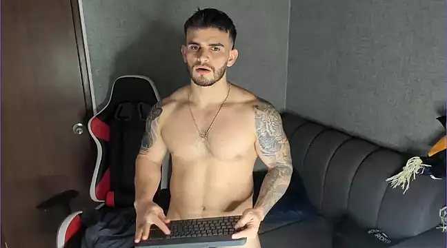 Snapshot of Ricardogo19 chatting on March 2025 03:22:01 AM Ricardogo19 online show from March 2025 03:22:01 AM