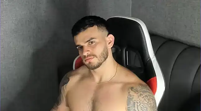 Snapshot of Ricardogo19 chatting on March 2025 01:01:02 AM Ricardogo19 online show from March 2025 01:01:02 AM