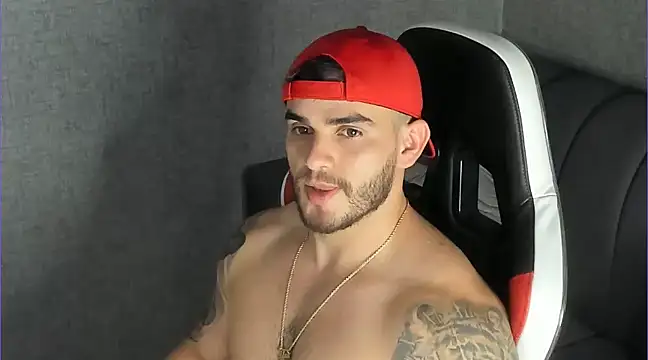 Snapshot of Ricardogo19 chatting on March 2025 07:25:01 PM Ricardogo19 online show from March 2025 07:25:01 PM