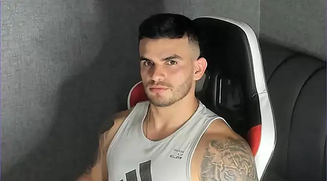 Snapshot of Ricardogo19 chatting on March 2025 11:32:02 PM Ricardogo19 online show from March 2025 11:32:02 PM