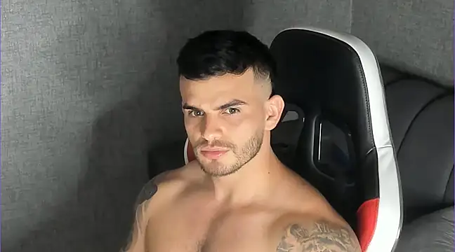 Snapshot of Ricardogo19 chatting on March 2025 01:54:01 AM Ricardogo19 online show from March 2025 01:54:01 AM