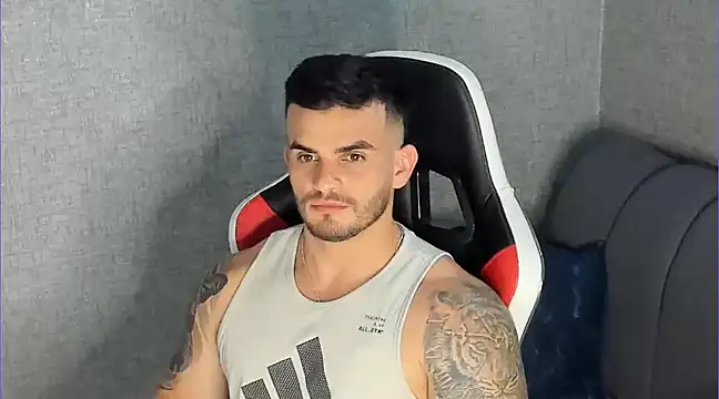 Snapshot of Ricardogo19 chatting on March 2025 11:03:02 PM Ricardogo19 online show from March 2025 11:03:02 PM