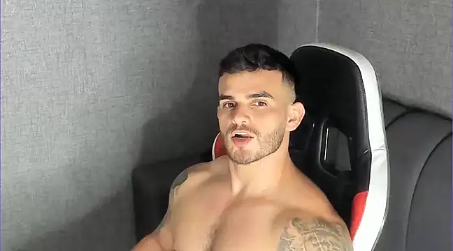 Snapshot of Ricardogo19 chatting on March 2025 01:34:02 AM Ricardogo19 online show from March 2025 01:34:02 AM