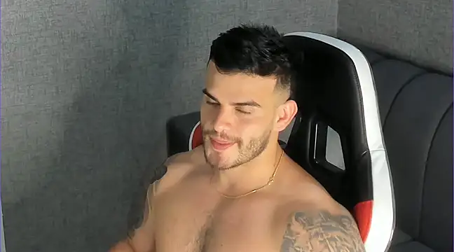 Snapshot of Ricardogo19 chatting on March 2025 11:34:02 PM Ricardogo19 online show from March 2025 11:34:02 PM