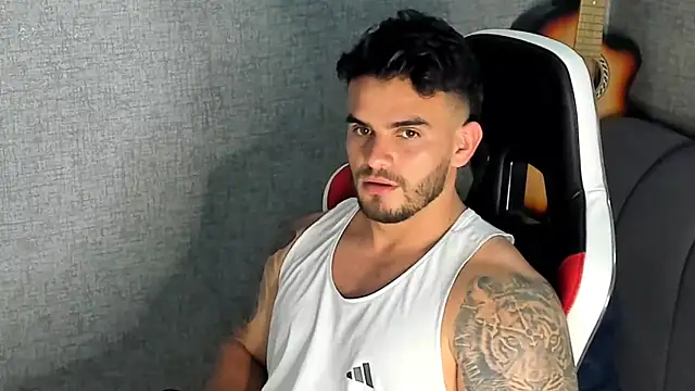 Snapshot of Ricardogo19 chatting on September 2025 11:37:02 PM Ricardogo19 online show from September 2025 11:37:02 PM