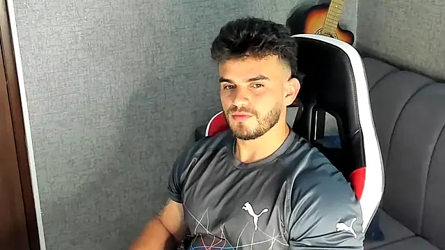 Snapshot of Ricardogo19 chatting on September 2025 08:19:01 PM Ricardogo19 online show from September 2025 08:19:01 PM