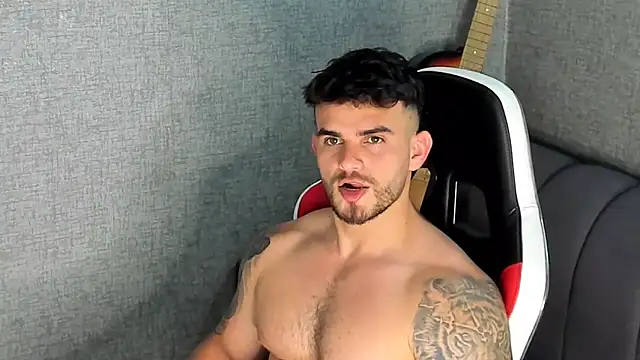 Snapshot of Ricardogo19 chatting on September 2025 04:01:02 PM Ricardogo19 online show from September 2025 04:01:02 PM