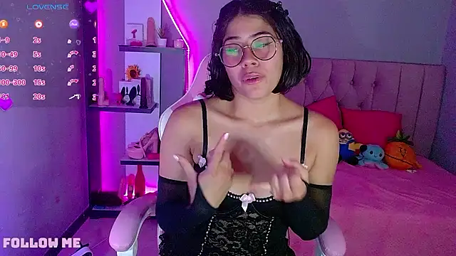 LoaLuxury online show from December 2024 07:10:01 PM