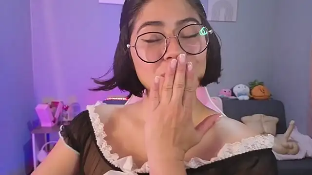 LoaLuxury online show from June 2026 03:33:01 PM