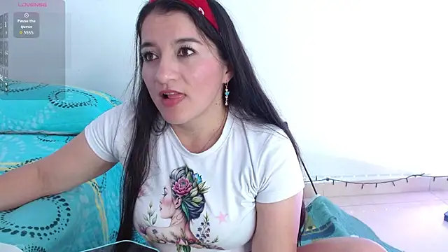 Emelyross  online show from June 2026 07:56:01 PM