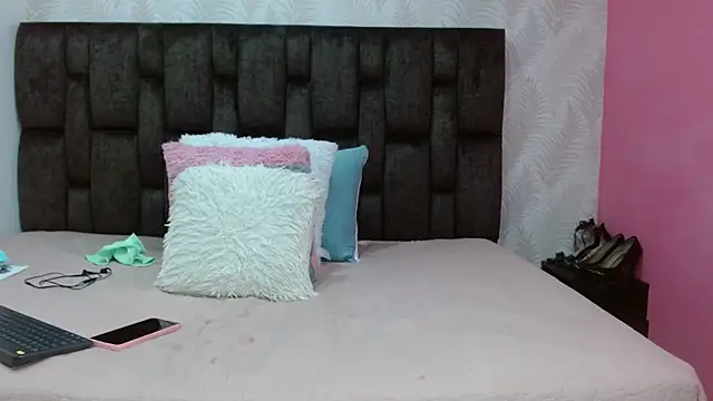 JuanitaDelMar online show from February 2025 01:44:01 AM