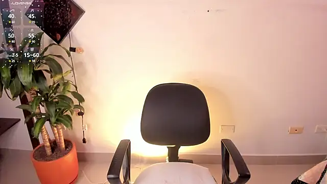 Agatha Vixen online show from March 2025 03:18:02 PM