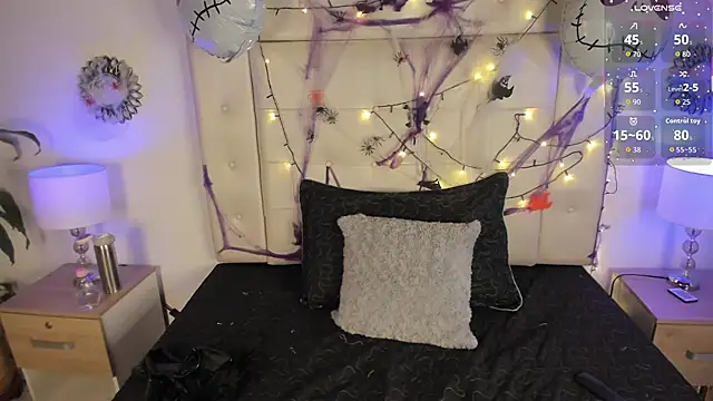 Agatha Vixen online show from October 2025 12:50:01 PM