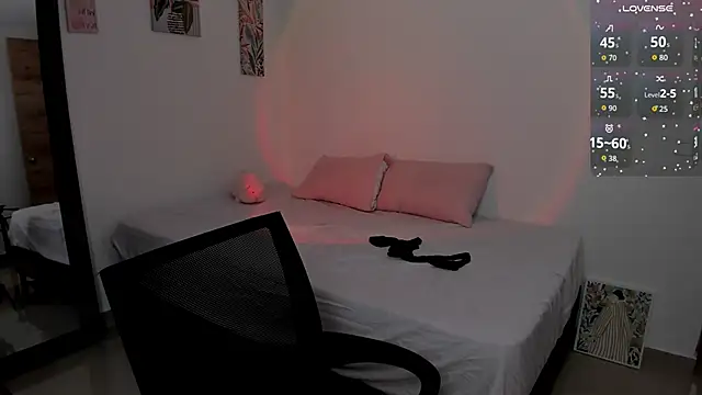 Agatha Vixen online show from December 2025 01:28:02 PM