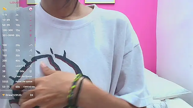 yourcuteneighbourr online show from March 2025 03:00:01 AM