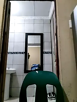 Snapshot of bigvendadick chatting on February 2025 07:27:01 PM bigvendadick online show from February 2025 07:27:01 PM