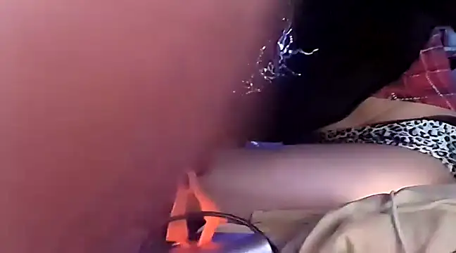 gurlnips online show from January 2025 12:26:02 PM