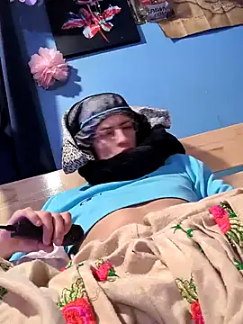 gurlnips online show from January 2025 02:58:02 AM