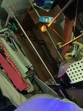 gurlnips online show from November 2025 10:26:02 AM