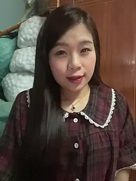 Snapshot of Bae1103 chatting on February 2026 04:29:01 PM Bae1103 online show from February 2026 04:29:01 PM