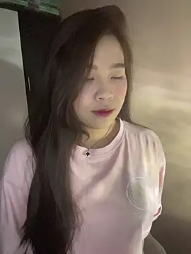 Snapshot of Bae1103 chatting on March 2026 05:09:01 PM Bae1103 online show from March 2026 05:09:01 PM