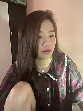 Snapshot of Bae1103 chatting on March 2026 03:45:01 AM Bae1103 online show from March 2026 03:45:01 AM