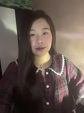 Snapshot of Bae1103 chatting on March 2026 04:55:01 PM Bae1103 online show from March 2026 04:55:01 PM