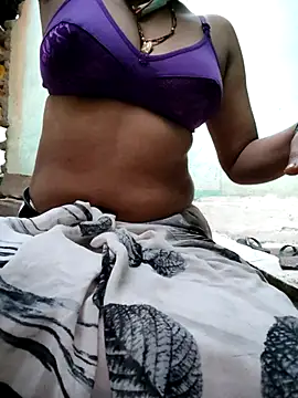 Cute Suhani online show from November 2025 12:03:01 PM