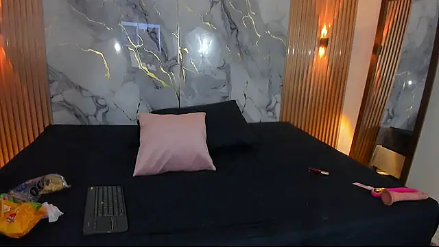Snapshot of ShanellBlack chatting on March 2025 01:06:02 PM ShanellBlack online show from March 2025 01:06:02 PM
