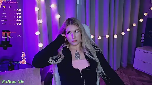 Liv Fay online show from February 2025 02:54:02 PM