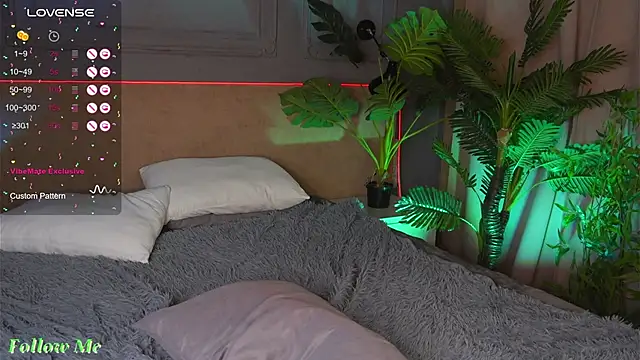 Liv Fay online show from March 2025 12:43:01 AM