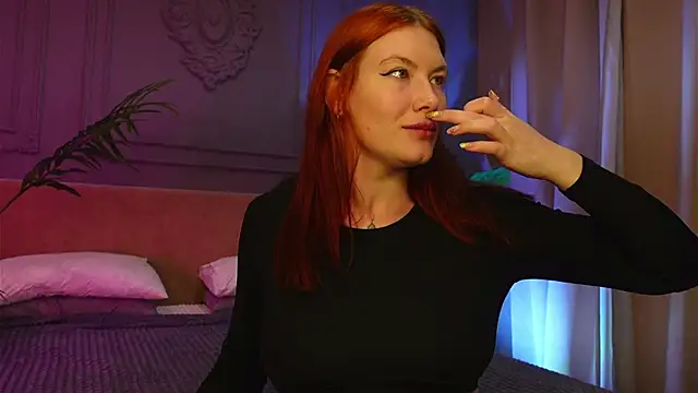 Liv Fay online show from February 2026 01:51:01 PM