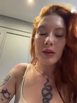 Liv Fay online show from March 2026 12:21:02 PM