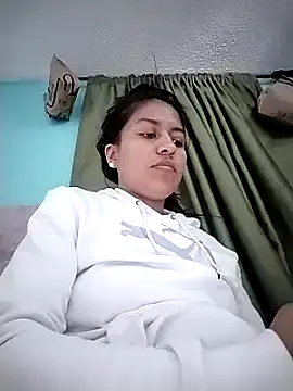 Snapshot of Tiphanydirty3 chatting on February 2025 11:33:02 PM Tiphanydirty3 online show from February 2025 11:33:02 PM