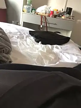 Sxybitch2024 online show from February 2026 01:40:01 PM