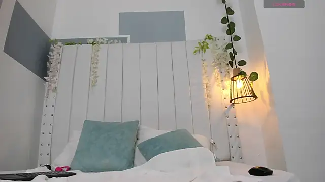 Snapshot of hannah_gray chatting on November 2025 11:10:02 AM hannah gray online show from November 2025 11:10:02 AM