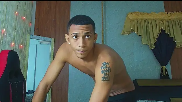 dominic smith  online show from June 2026 03:25:01 AM