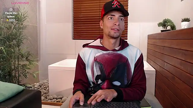 DrakeNeumann online show from March 2025 06:46:02 AM