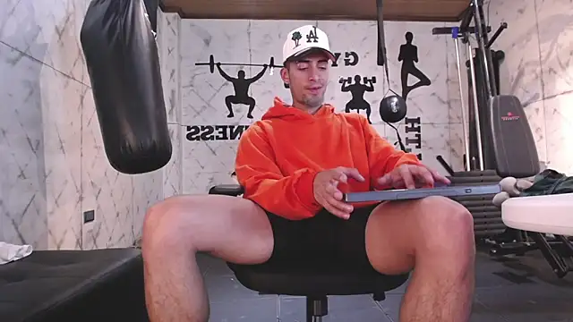 DrakeNeumann online show from September 2025 03:52:02 AM