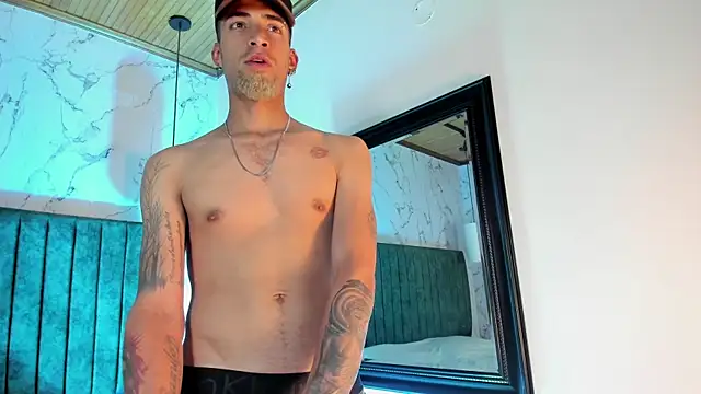 DrakeNeumann online show from September 2025 03:33:02 AM