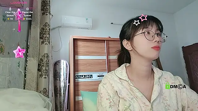 Lili 666 online show from November 2025 05:39:02 AM